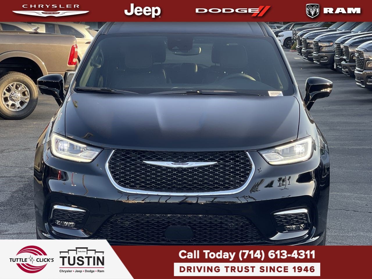 2026 Chrysler Pacifica Select