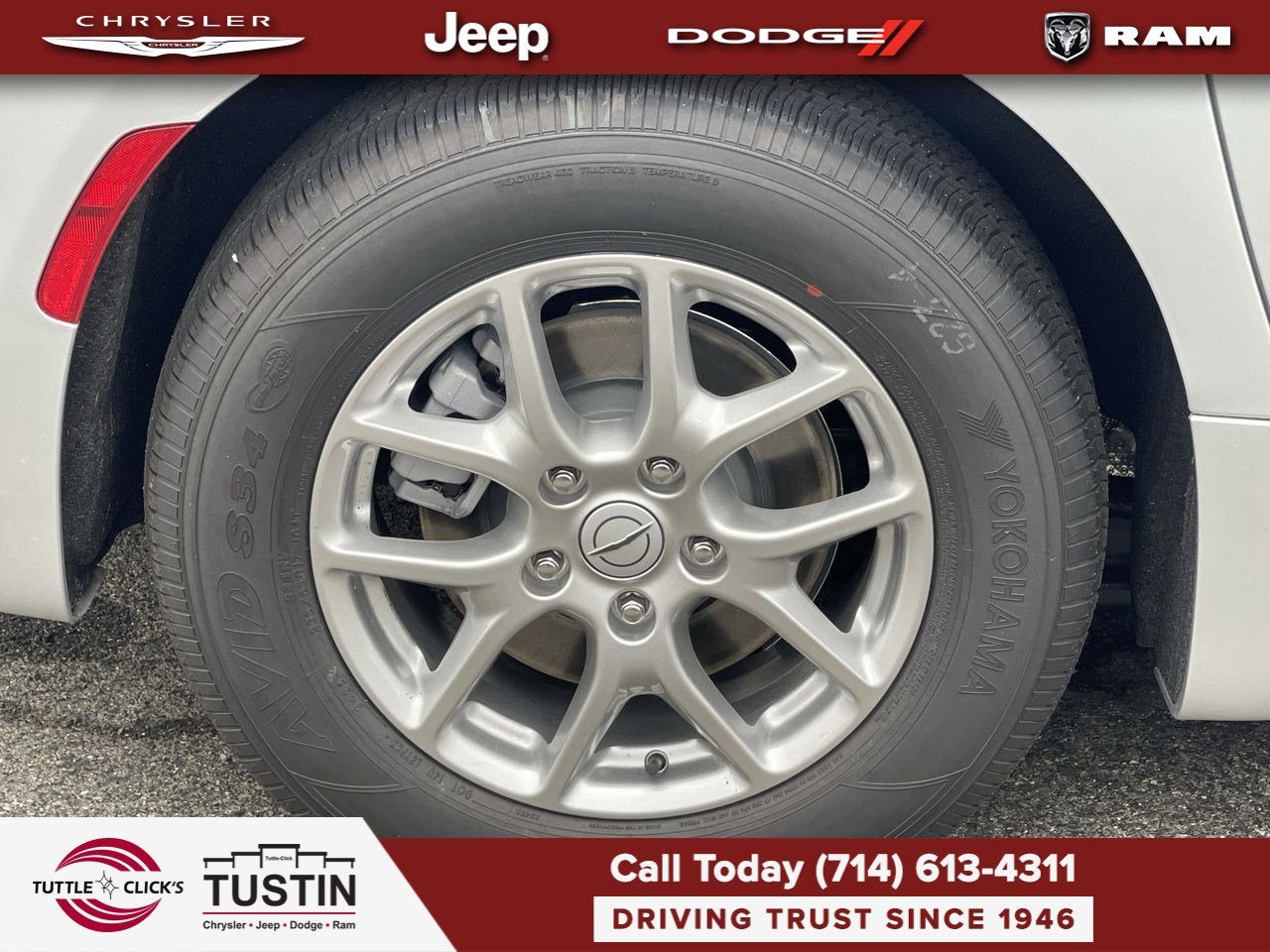 2026 Chrysler Pacifica Select