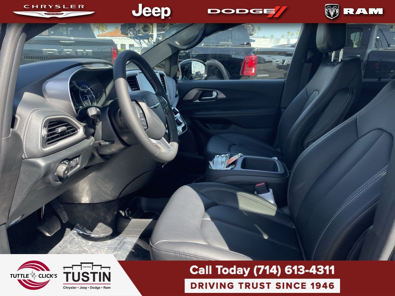 2026 Chrysler Pacifica Select