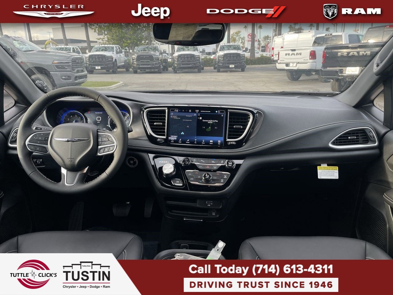 2026 Chrysler Pacifica Select