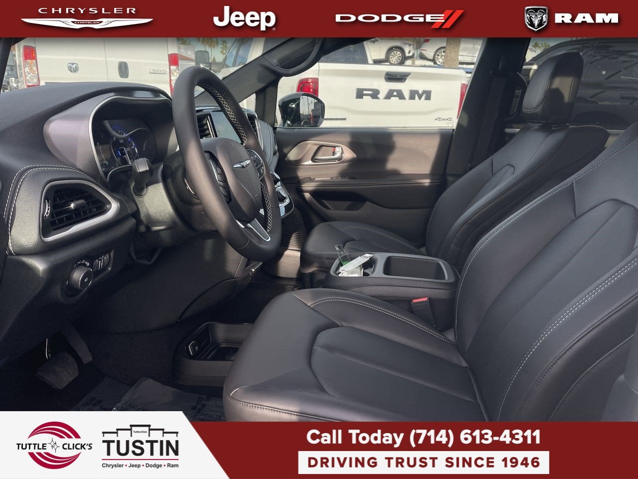 2026 Chrysler Pacifica Select