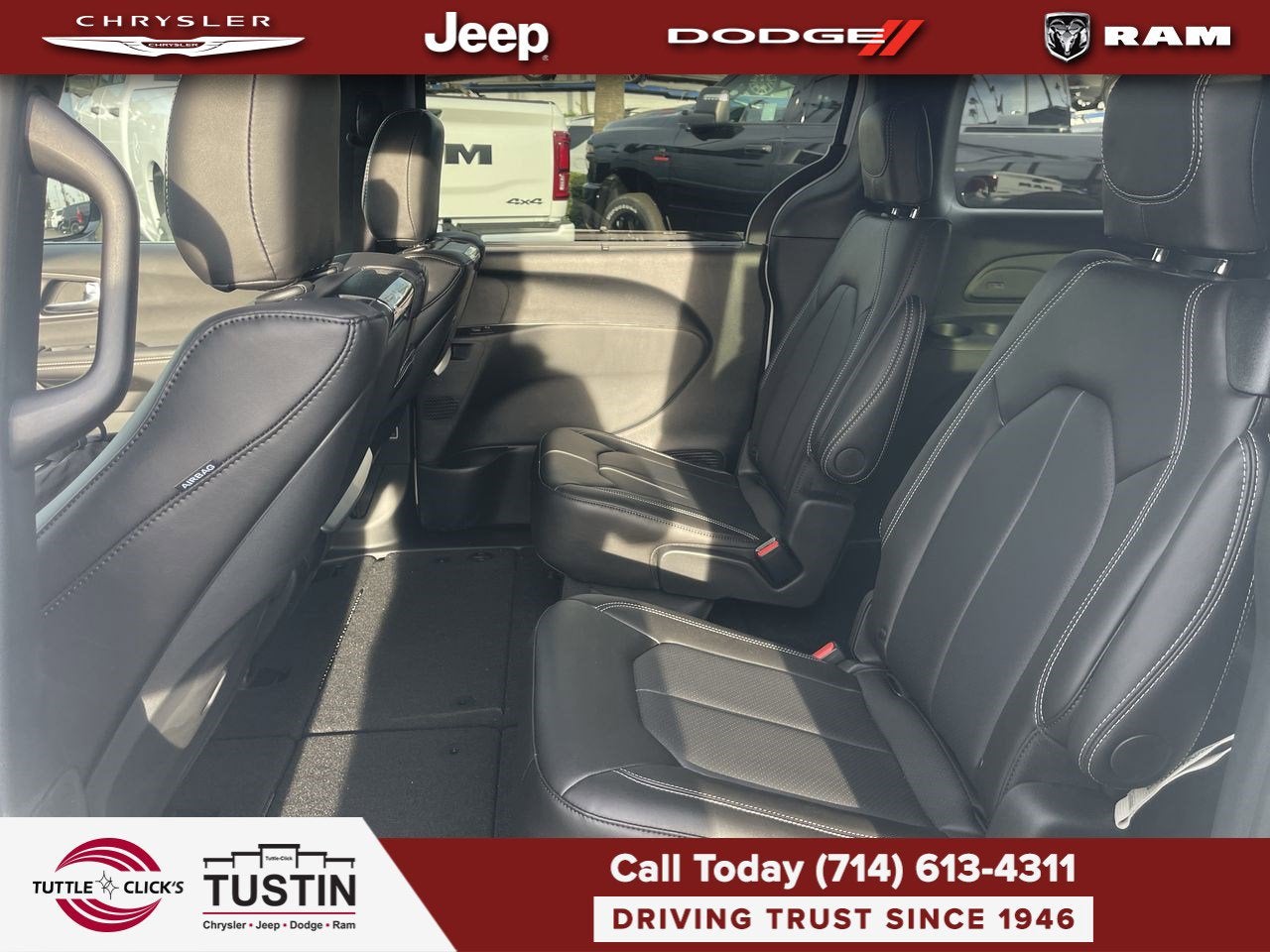 2026 Chrysler Pacifica Select