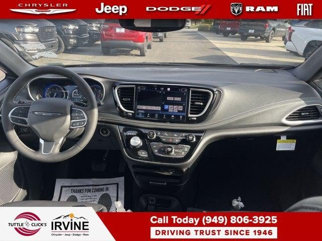 2027 Chrysler Pacifica PACIFICA SELECT