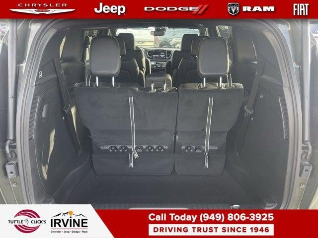 2027 Chrysler Pacifica PACIFICA SELECT