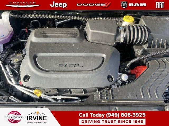 2027 Chrysler Pacifica PACIFICA SELECT
