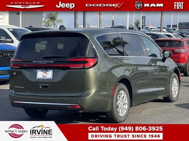 2027 Chrysler Pacifica PACIFICA SELECT