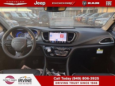 2027 Chrysler Pacifica PACIFICA LIMITED AWD