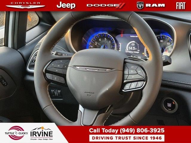 2027 Chrysler Pacifica PACIFICA LIMITED AWD