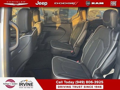 2027 Chrysler Pacifica PACIFICA LIMITED AWD