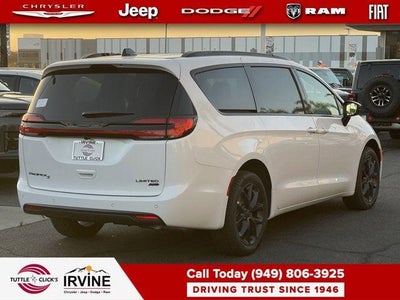 2027 Chrysler Pacifica PACIFICA LIMITED AWD