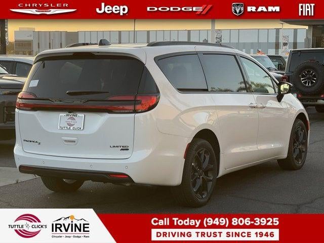 2027 Chrysler Pacifica PACIFICA LIMITED AWD