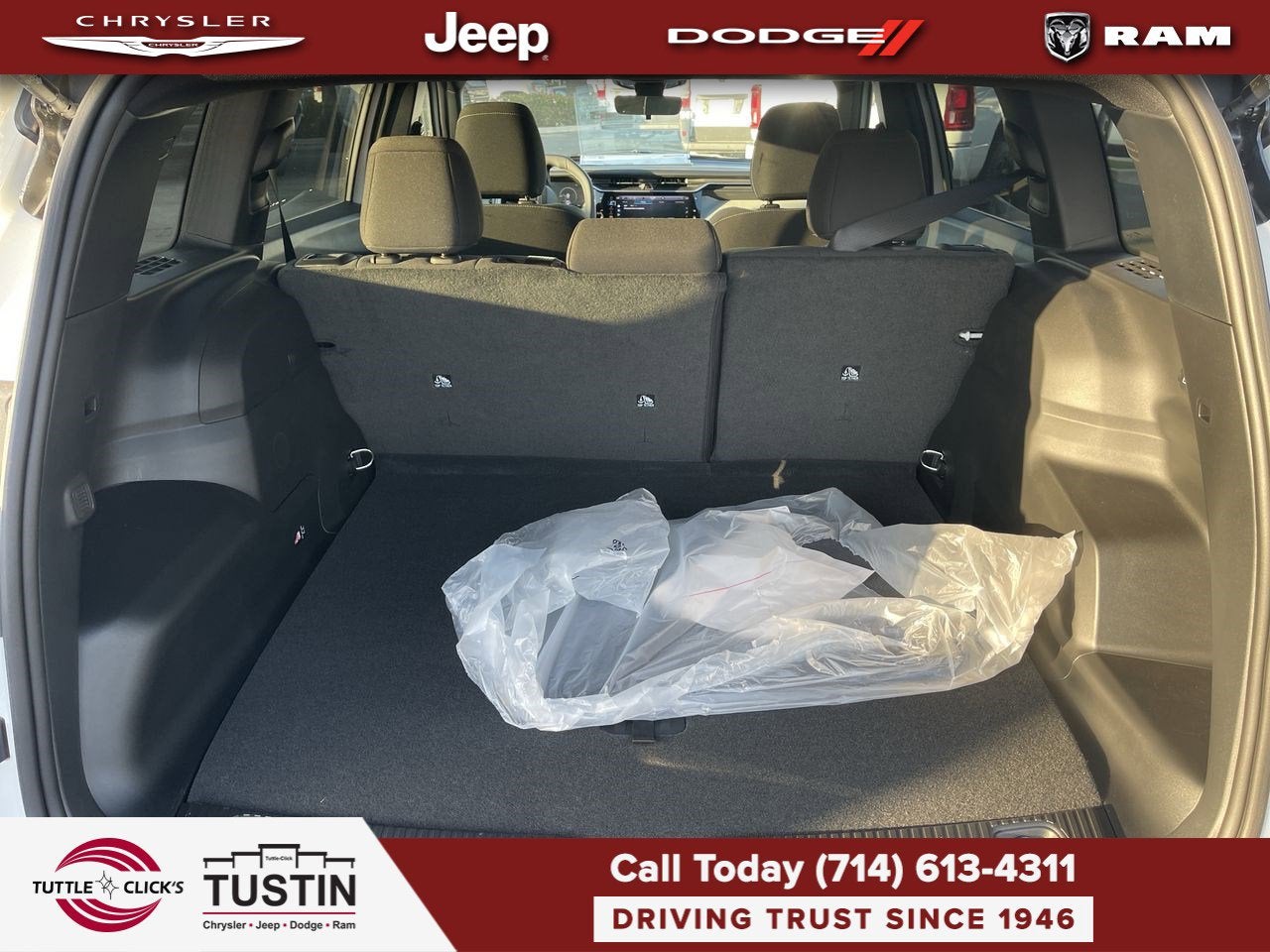 2026 Jeep Cherokee Laredo