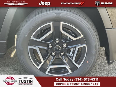 2026 Jeep Cherokee Laredo