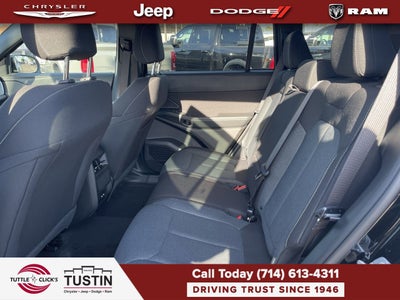 2026 Jeep Cherokee Laredo