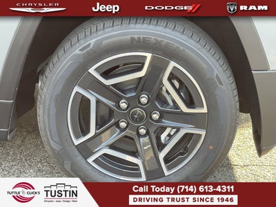 2026 Jeep Cherokee Laredo