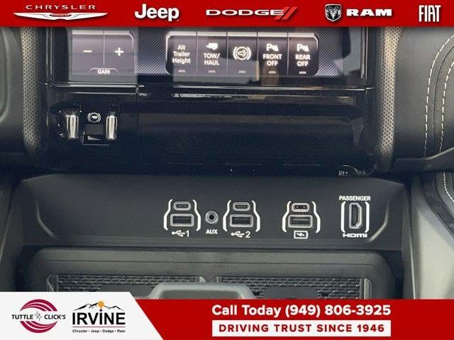 2026 RAM 3500 RAM 3500 LIMITED CREW CAB 4X4 6'4' BOX