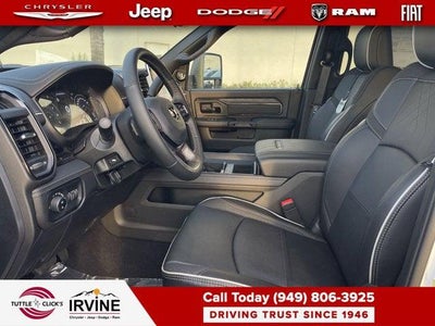 2026 RAM 3500 RAM 3500 LIMITED CREW CAB 4X4 6'4' BOX