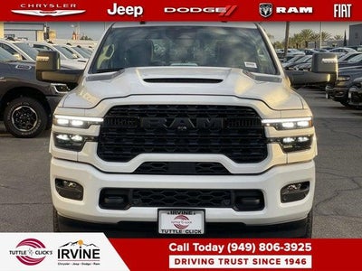 2026 RAM 3500 RAM 3500 LIMITED CREW CAB 4X4 6'4' BOX