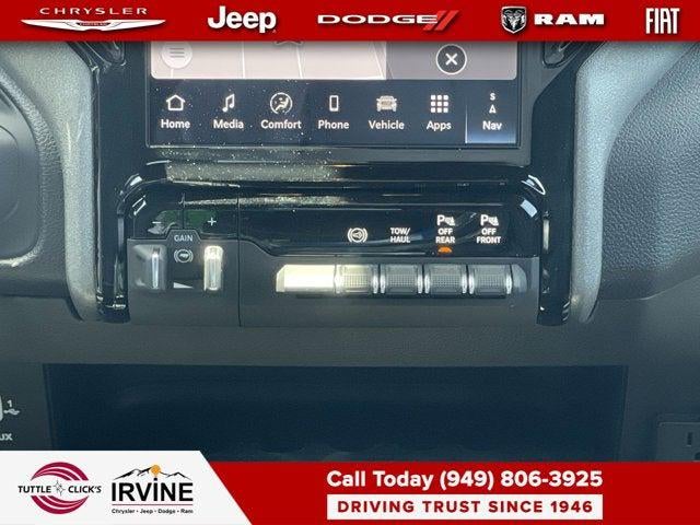 2025 RAM 2500 RAM 2500 TRADESMAN CREW CAB 4X4 6'4' BOX
