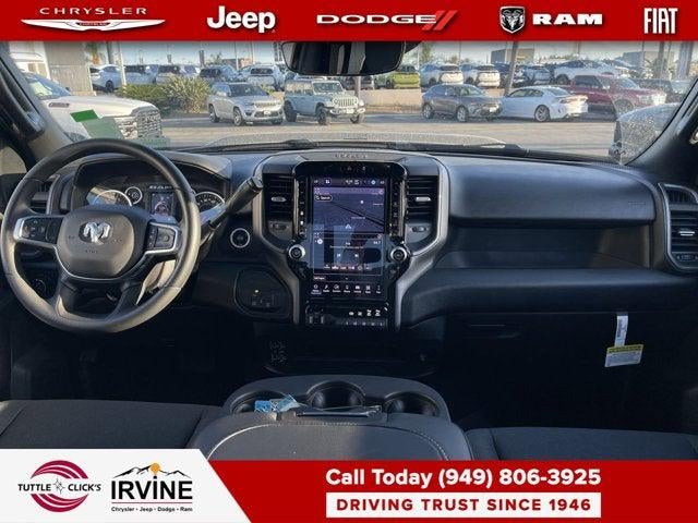 2026 RAM 2500 RAM 2500 BLACK EXPRESS CREW CAB 4X4 6'4' BOX