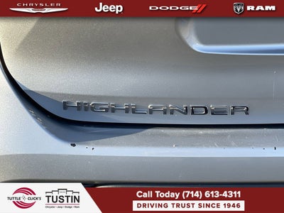 2023 Toyota Highlander Hybrid LE