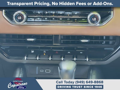 2024 GMC Canyon 4WD AT4