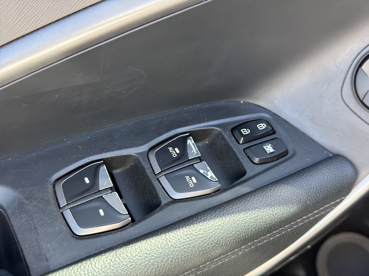 2017 Hyundai Santa Fe Limited Ultimate