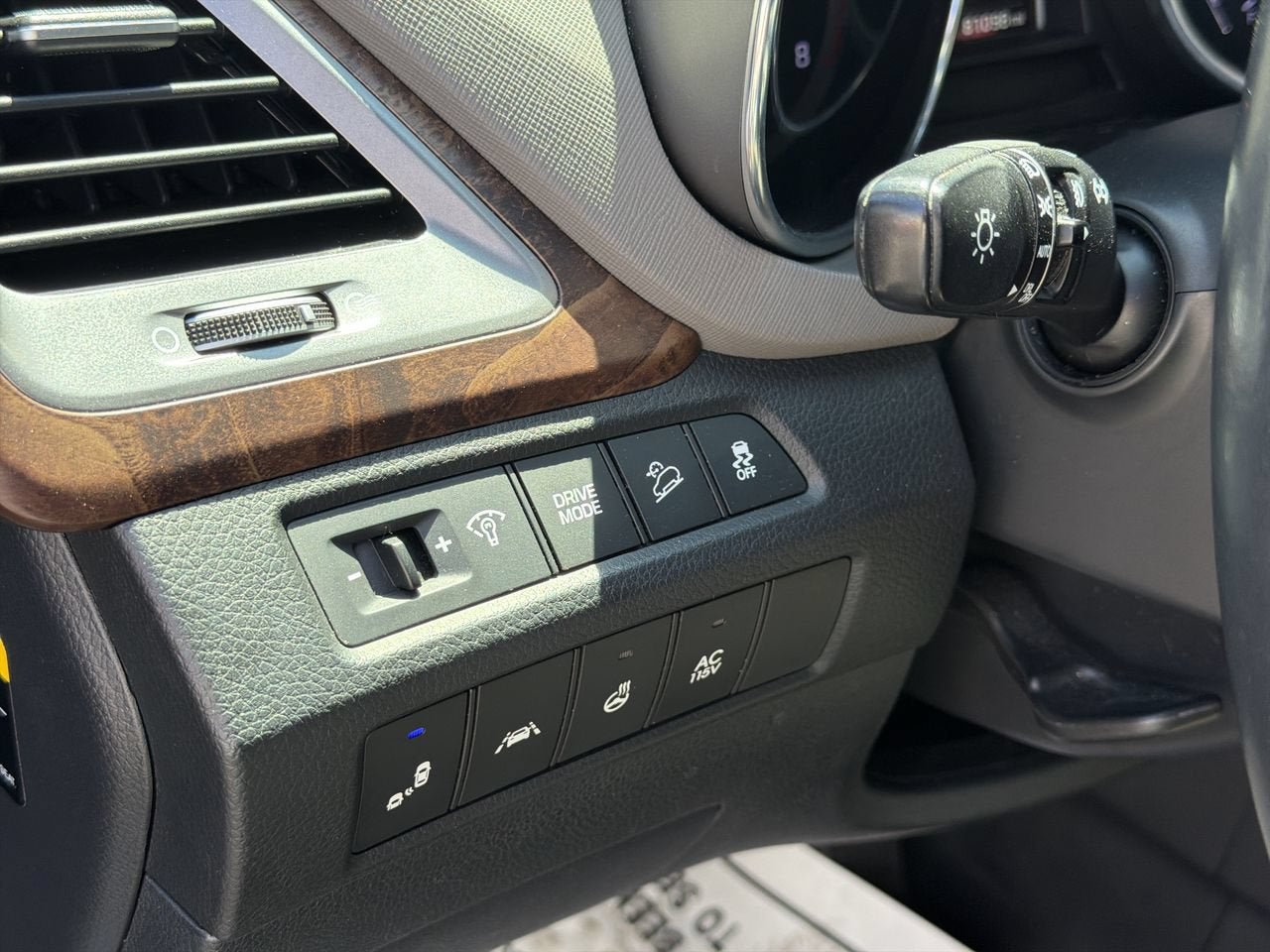 2017 Hyundai Santa Fe Limited Ultimate