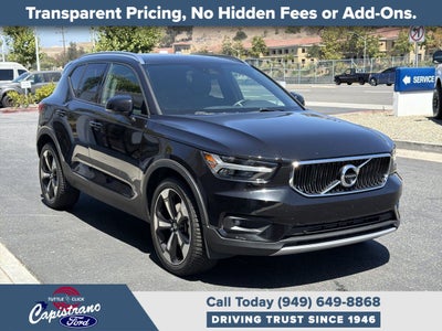 2020 Volvo XC40 Momentum