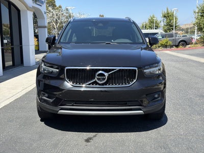 2020 Volvo XC40 Momentum